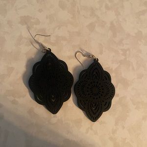 Black large earrings